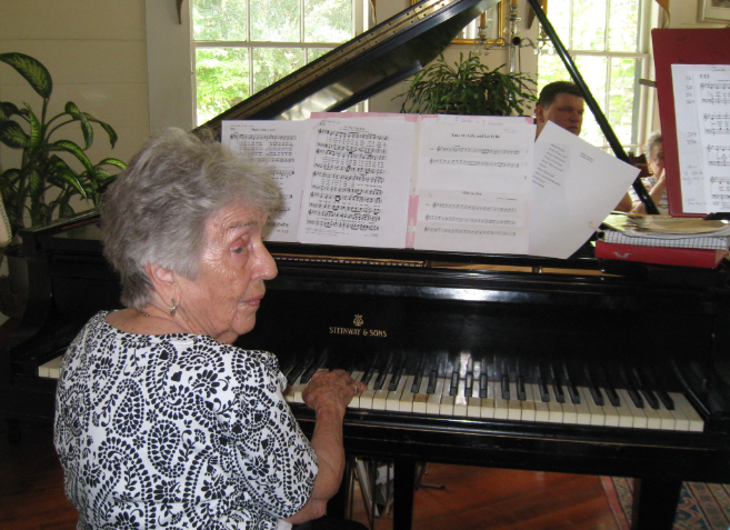 Mary Ratchford Davis, pianist