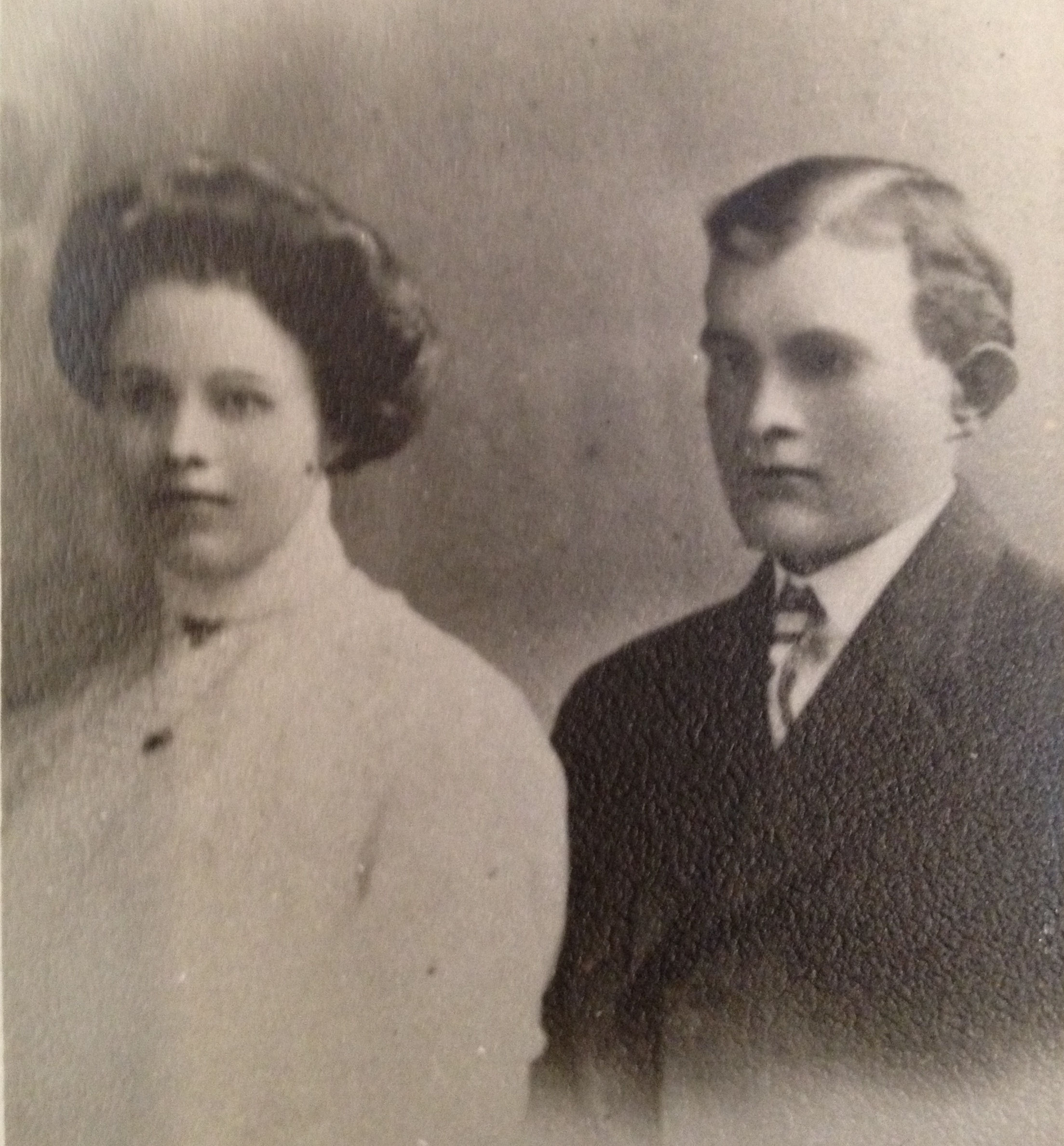 Louise&JohnB.Wilkins1910yrMarried